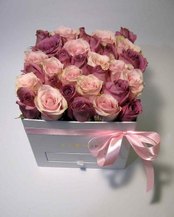 Box kocka sa roze i pink ružama