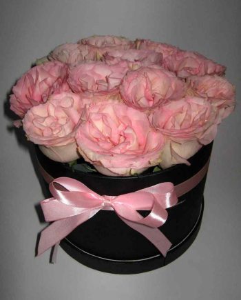 Box sa roze ružama