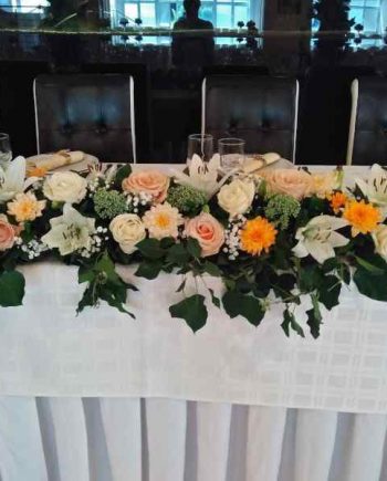 Ikebana za mladenački sto